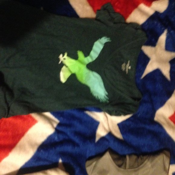 American Eagle shirts - Picture 4 of 6